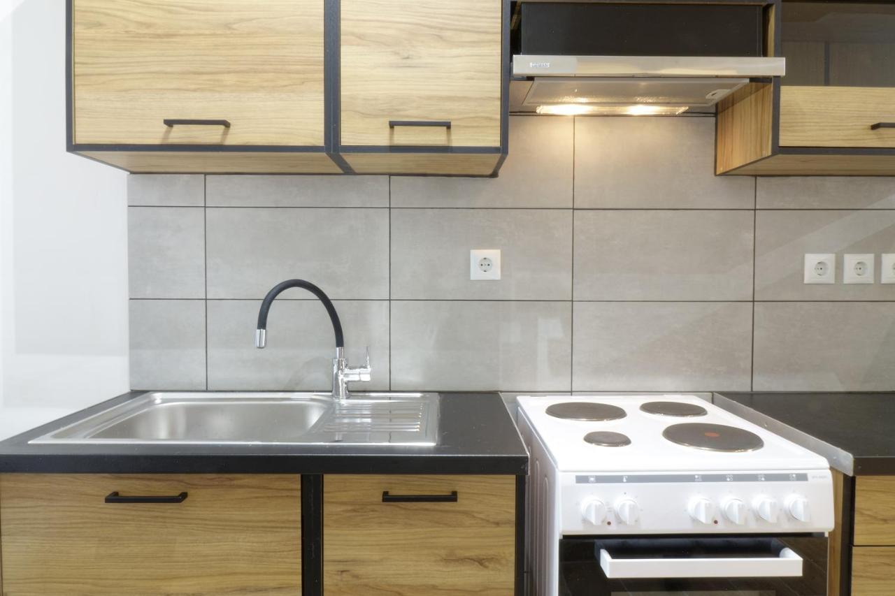 Cozy In Neos Kosmos By Zain Apartment *